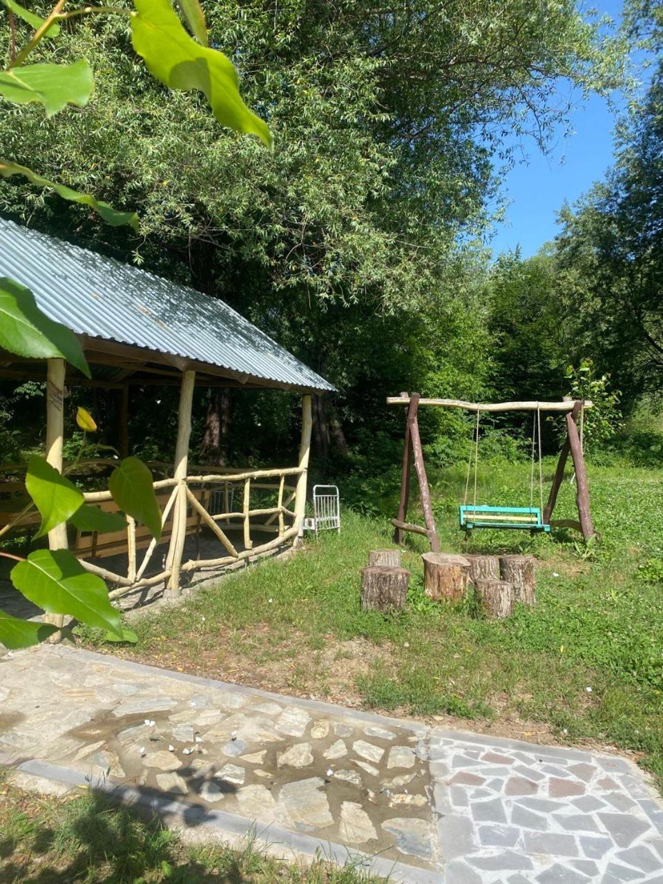 Basuta Guesthouse Kapan Luaran gambar